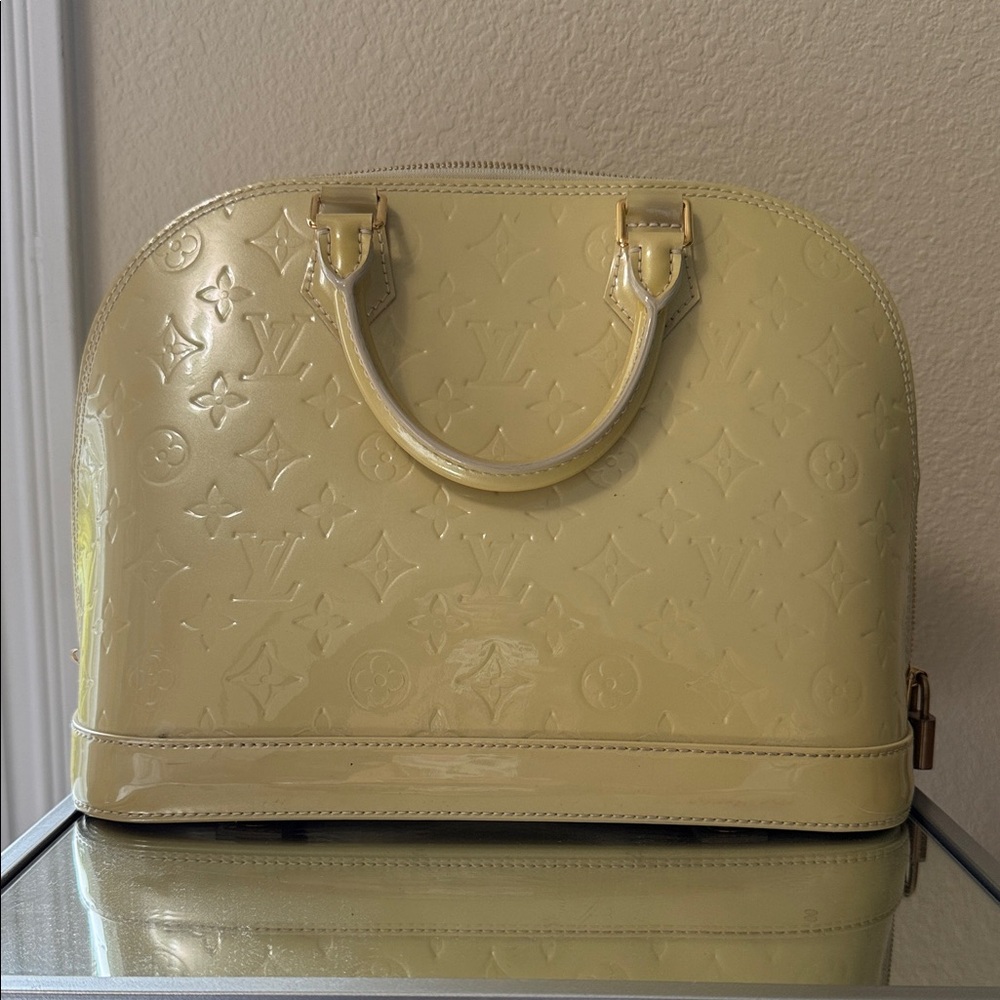 Authentic Louis Vuitton Alma PM